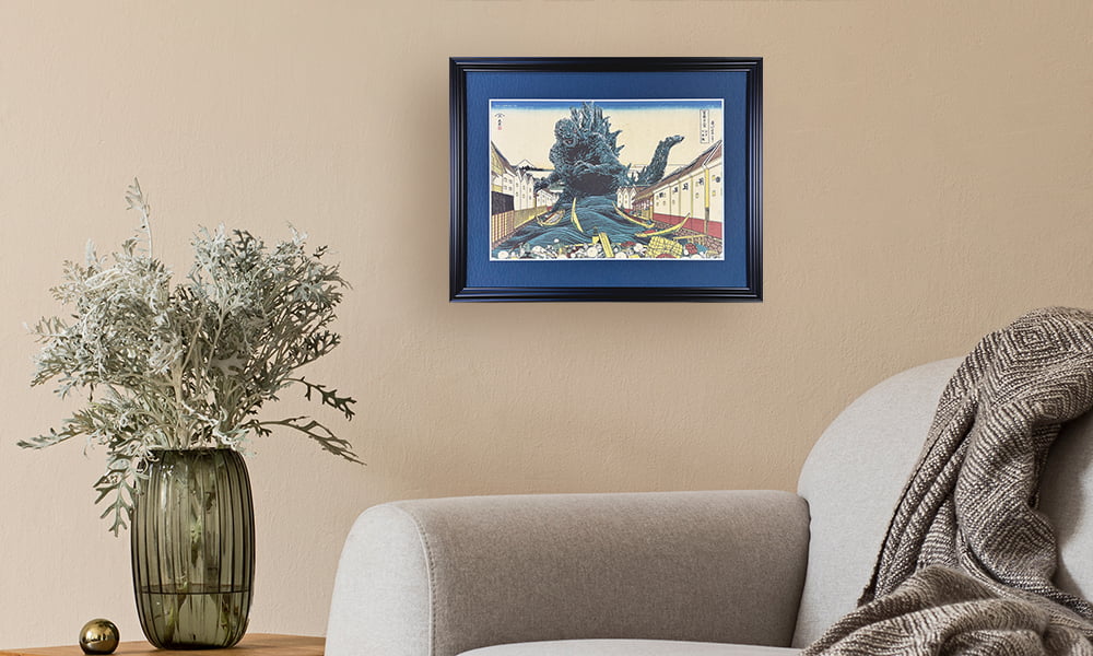 ゴジラ浮世絵 ジークレー版画「富嶽三十六景 江戸日本橋」を飾ったイメージ写真